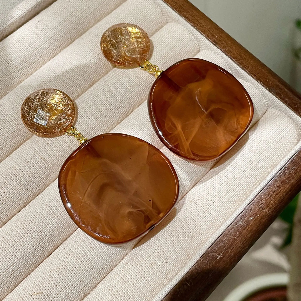 Vintage-Style Brown Resin Drop Earrings